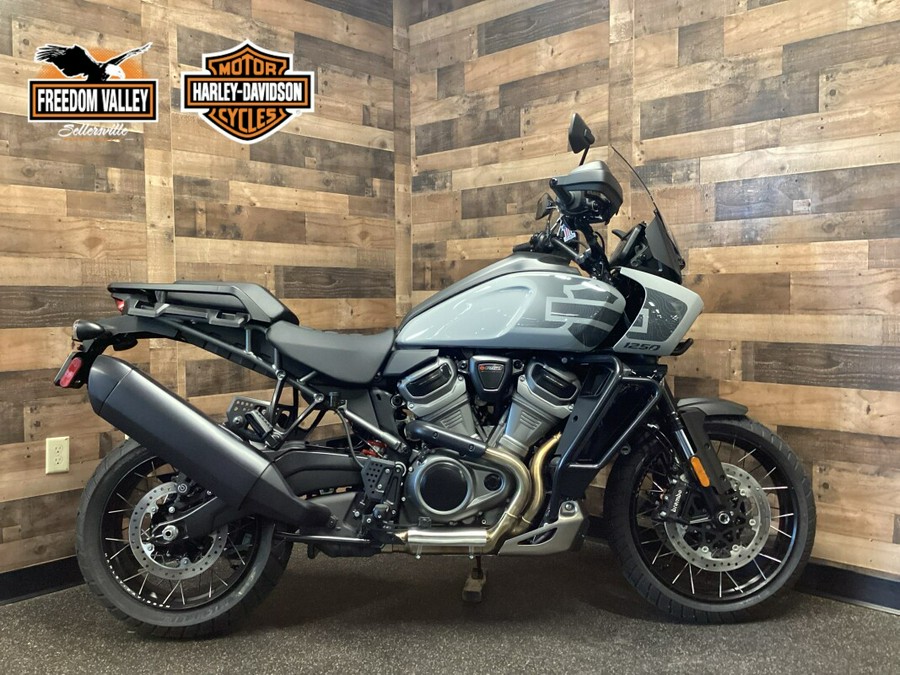 2024 Harley-Davidson Pan America™ 1250 Special Billiard Gray w/Laced Wheels RA1250S