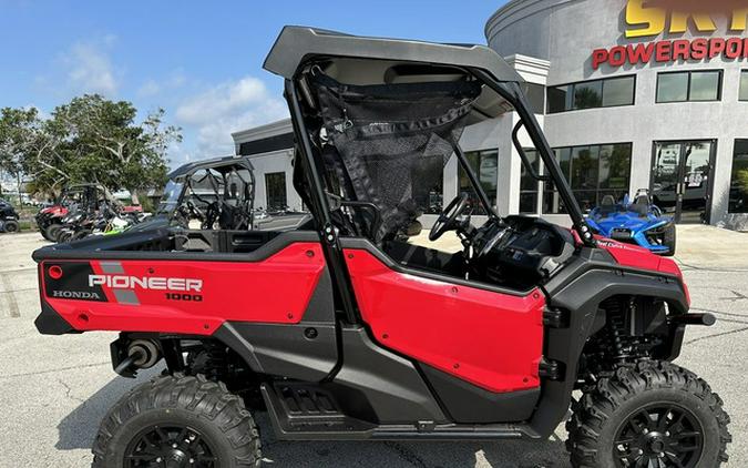 2024 Honda Pioneer 1000 Deluxe