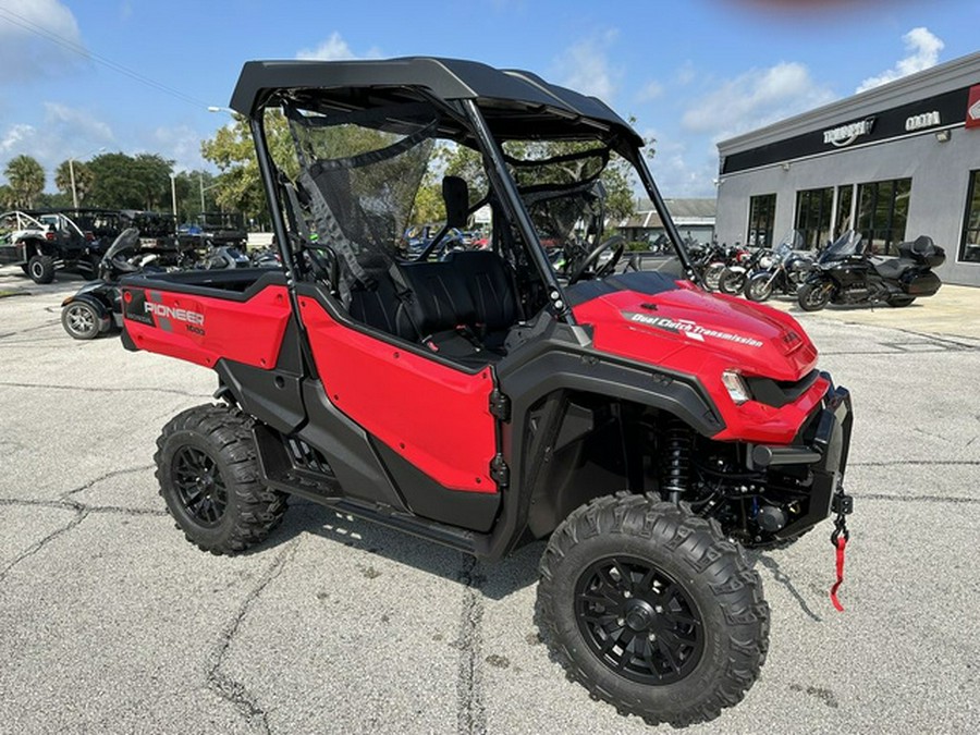 2024 Honda Pioneer 1000 Deluxe