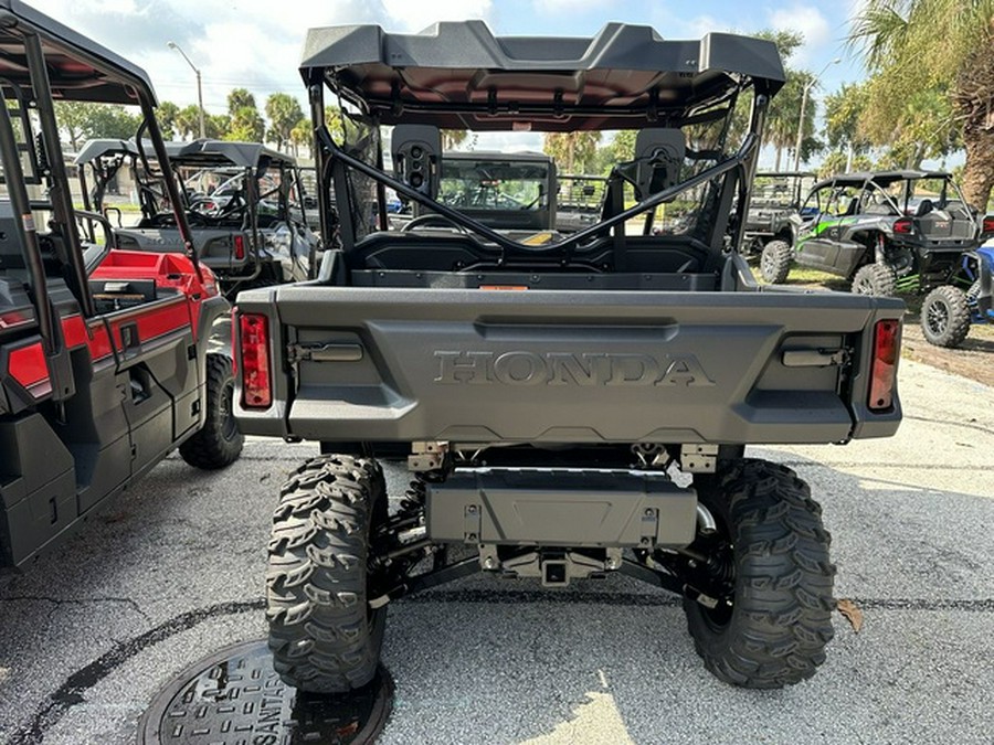 2024 Honda Pioneer 1000 Deluxe