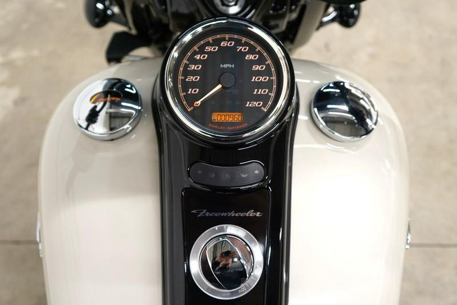 2023 Harley-Davidson® FLRT - Freewheeler®