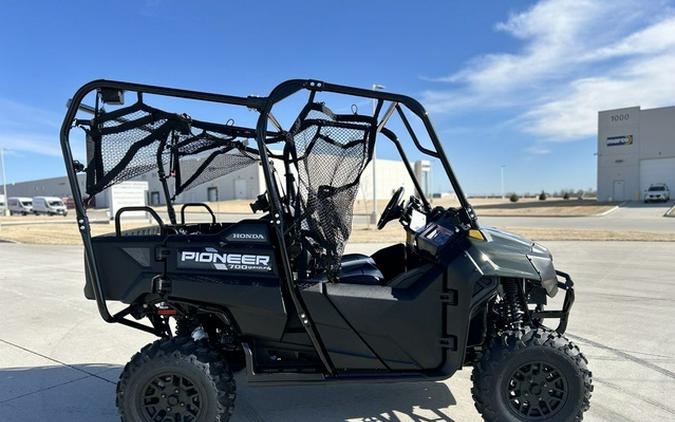 2026 Honda Pioneer 700-4 Deluxe