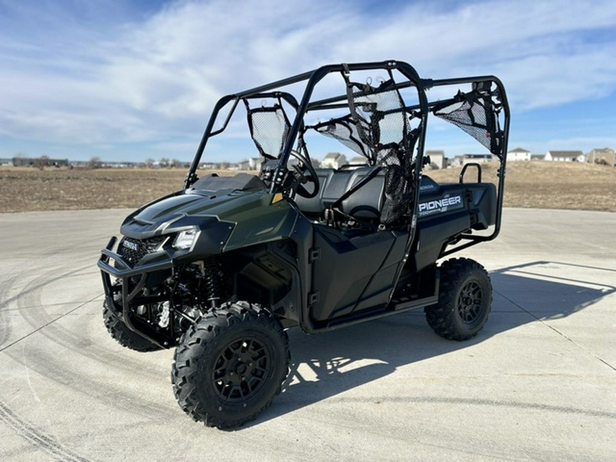 2026 Honda Pioneer 700-4 Deluxe