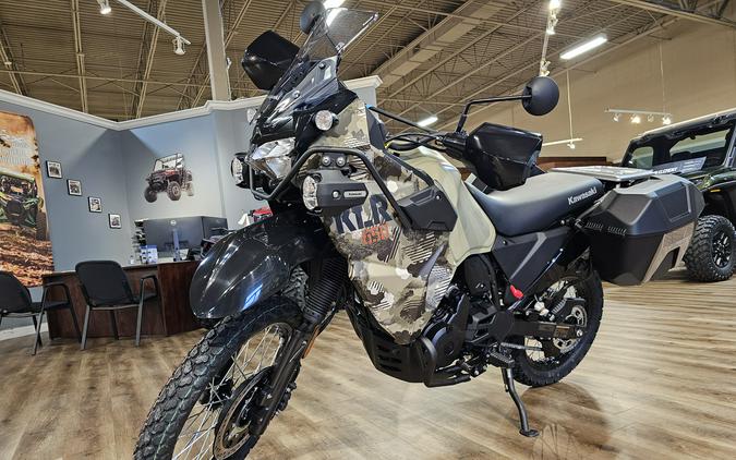 2026 Kawasaki KLR 650 Adventure ABS Cypher Camo Beige/Metallic Matte Carbon Gray - 110326