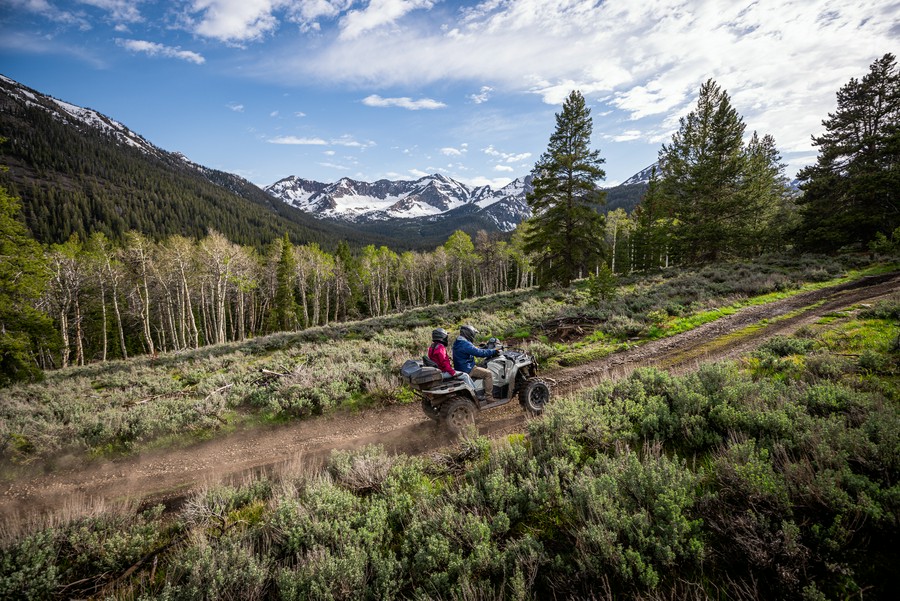 2026 Polaris Sportsman® Touring 570 Ultimate *Offsite Inventory*