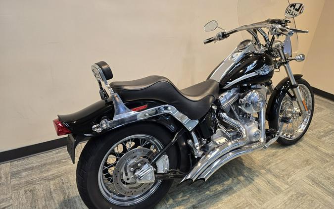 2003 Harley-Davidson® Softail Standard 105th Anniversary Copper Pearl & Vivid Black