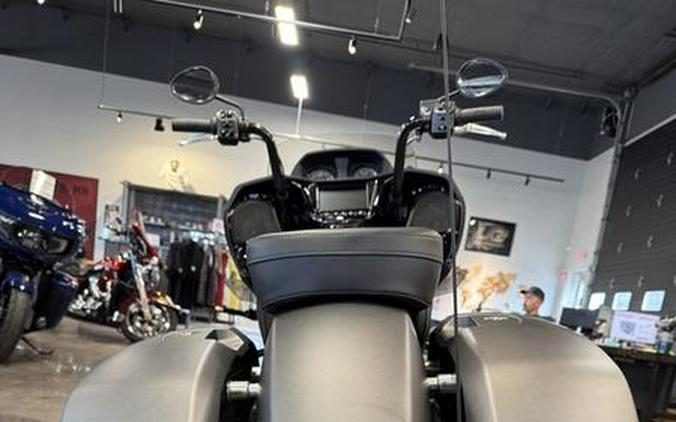 2023 Indian Motorcycle® Challenger® Dark Horse® Titanium Smoke