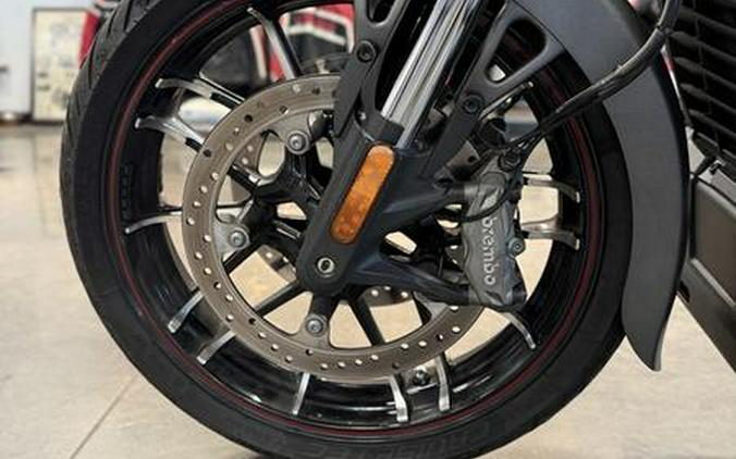 2023 Indian Motorcycle® Challenger® Dark Horse® Titanium Smoke