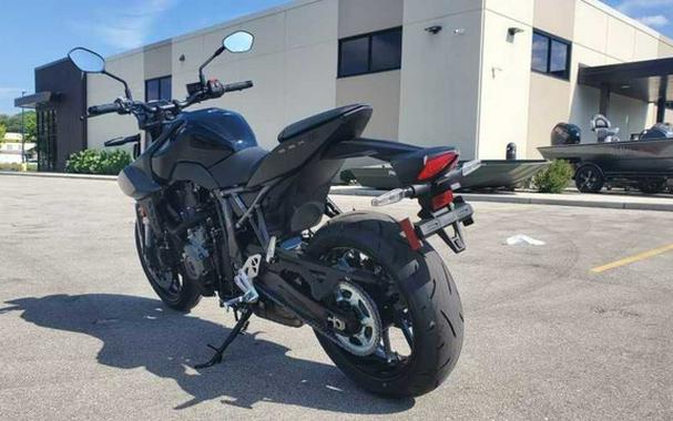 2023 Suzuki GSX-800S