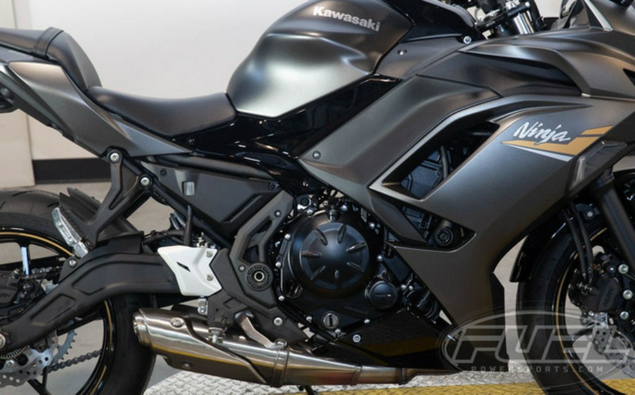 2023 Kawasaki Ninja 650 Metallic Matte Graphenesteel GrayEbony