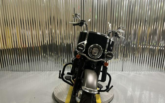 2018 Harley-Davidson FLHCS - Softail Heritage Classic 114