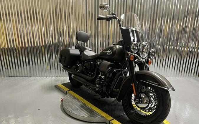 2018 Harley-Davidson FLHCS - Softail Heritage Classic 114