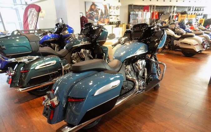 2026 Indian Motorcycle® Challenger® Limited 112 w/PowerBand Audio Storm Blue with Black Metallic