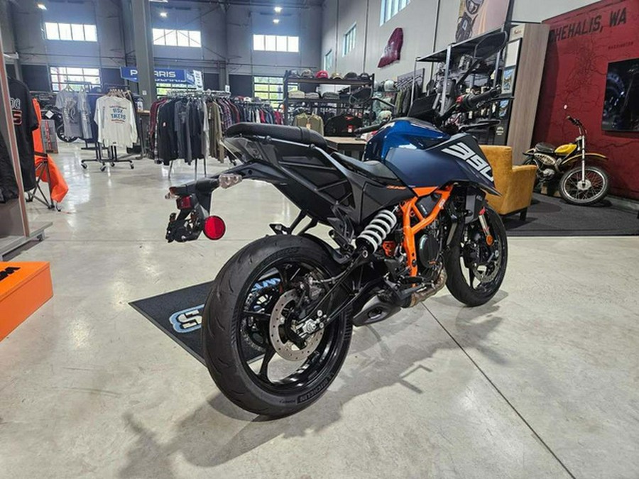 2026 KTM Duke 390