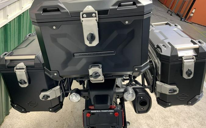 2025 Harley-Davidson® CVO™ Pan America®