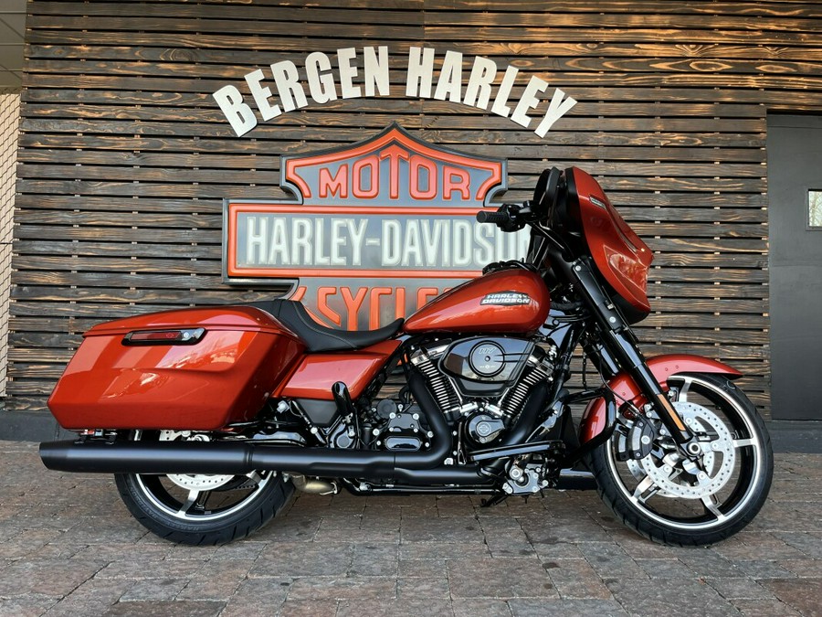 FLHX 2024 Street Glide®