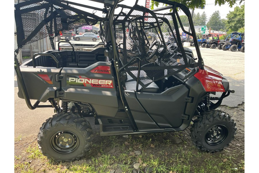 2025 Honda Pioneer 700-4