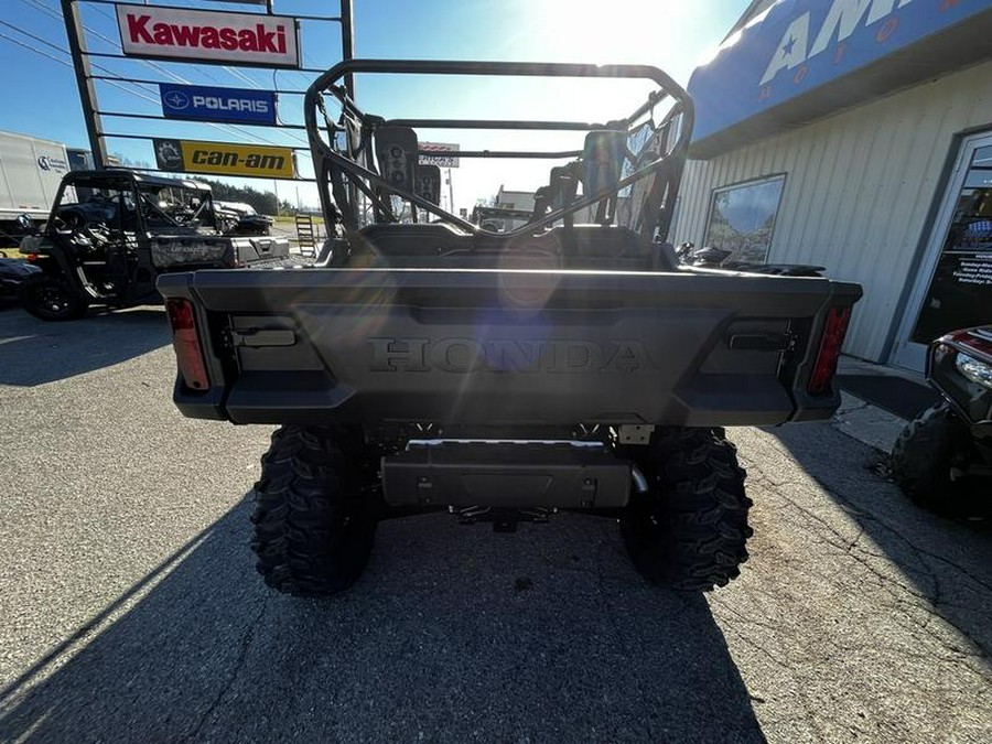 2025 Honda® Pioneer 1000-6 Deluxe Crew