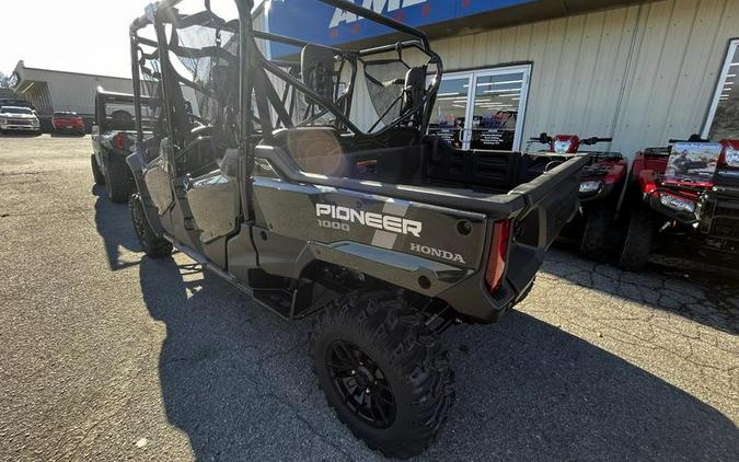 2025 Honda® Pioneer 1000-6 Deluxe Crew