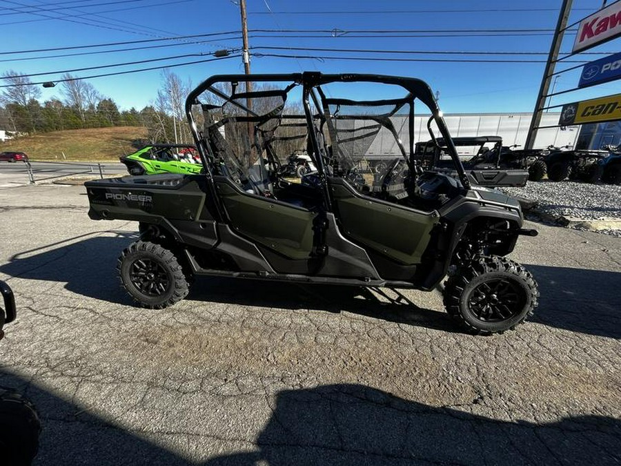 2025 Honda® Pioneer 1000-6 Deluxe Crew