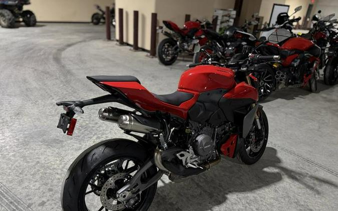 2026 Ducati Streetfighter V2