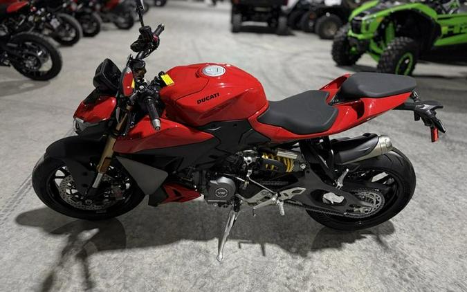 2026 Ducati Streetfighter V2