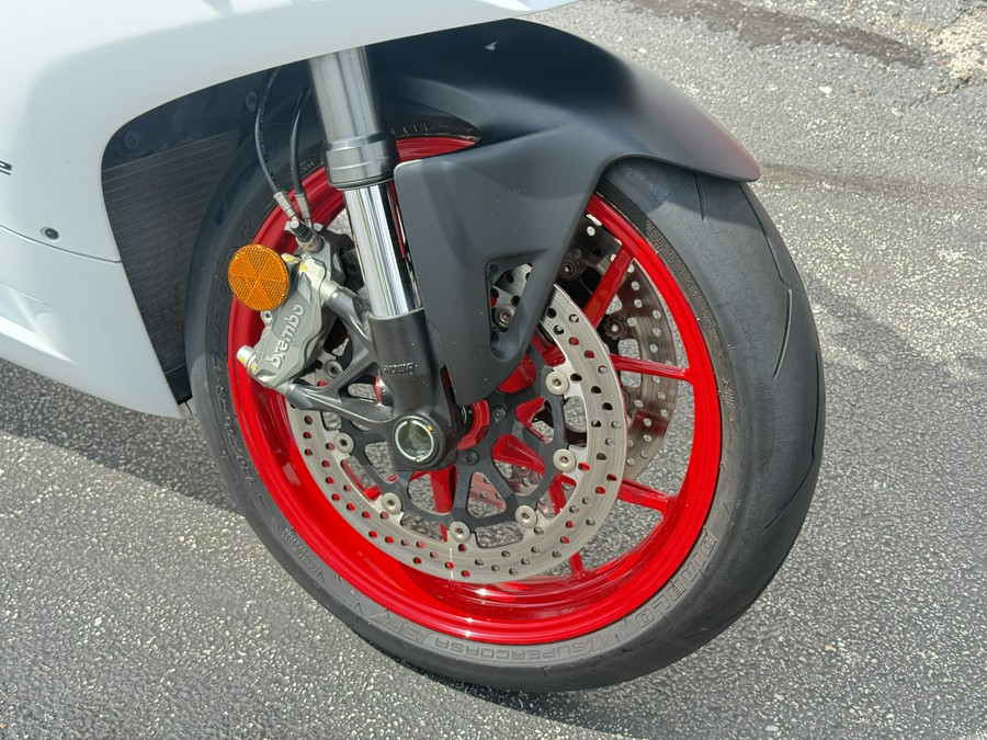 2023 Ducati Panigale V2 Star White Silk livery