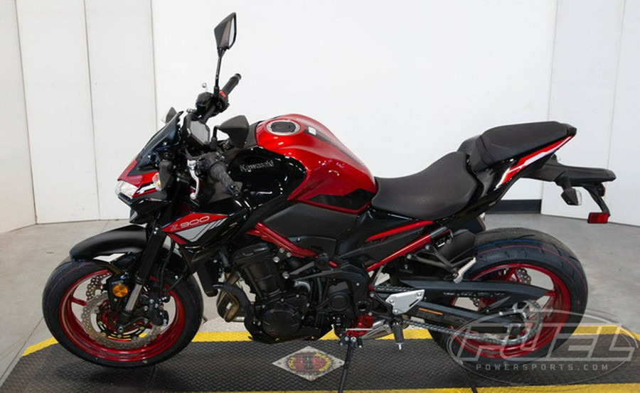 2024 Kawasaki Z900 ABS Candy Persimmon Red/Ebony