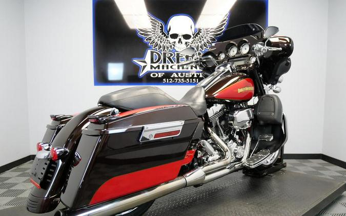 2010 Harley-Davidson® FLHX - Street Glide®