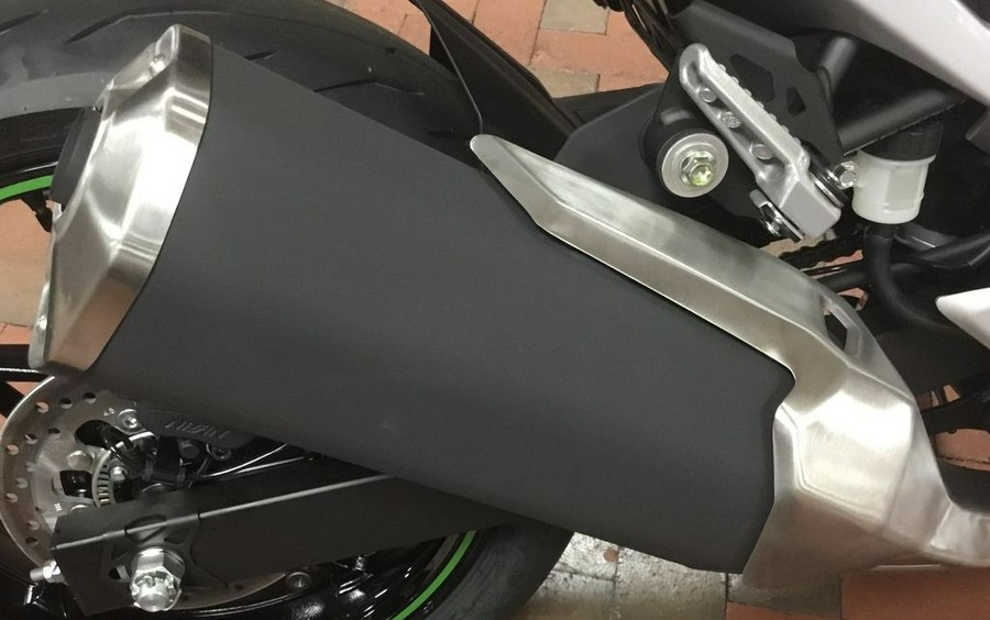 2024 Kawasaki Z7 Hybrid ABS