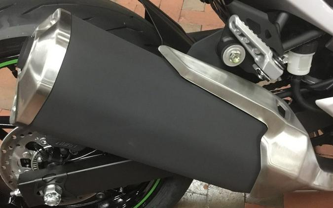 2024 Kawasaki Z7 Hybrid ABS