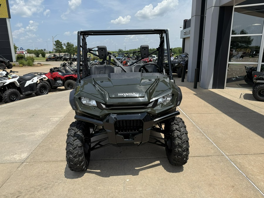 2025 Honda Pioneer 1000 Deluxe