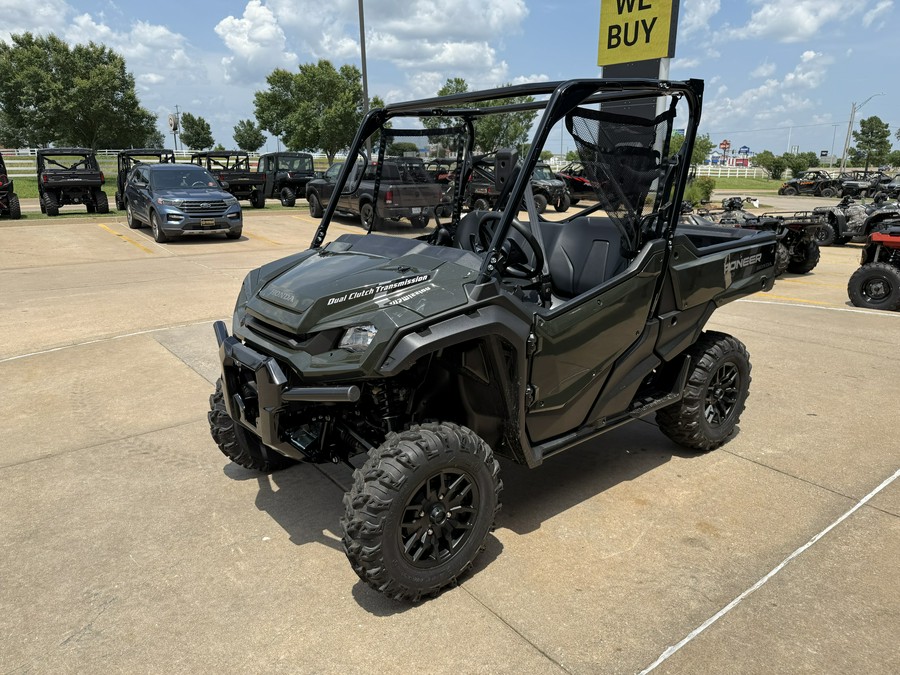 2025 Honda Pioneer 1000 Deluxe