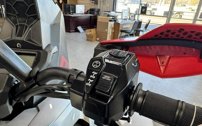 2026 Can-Am® Renegade X mr 1000 R Hyper Silver & Legion Red