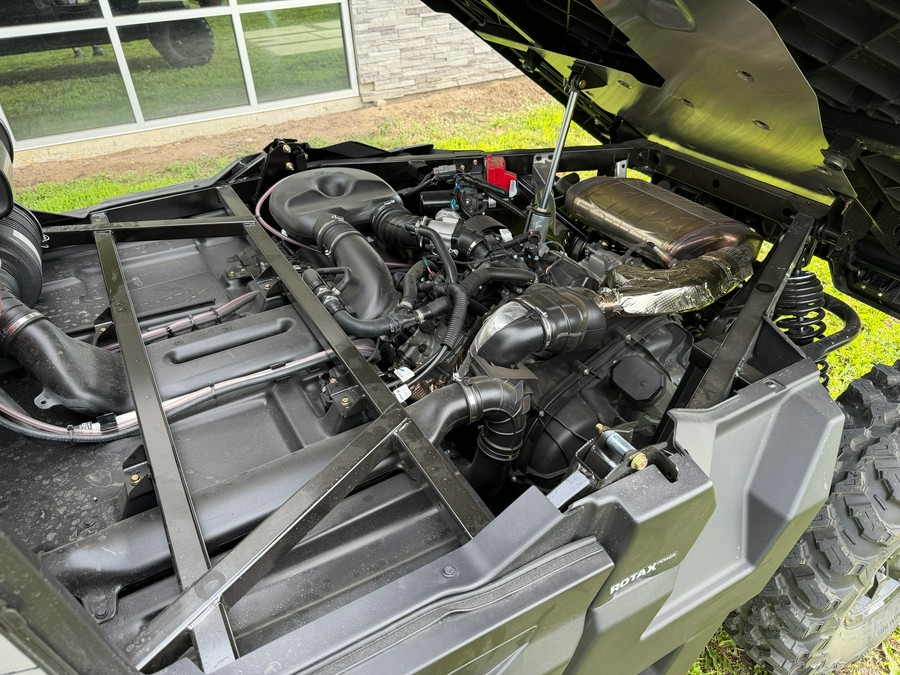 2026 Can-Am Defender PRO Limited