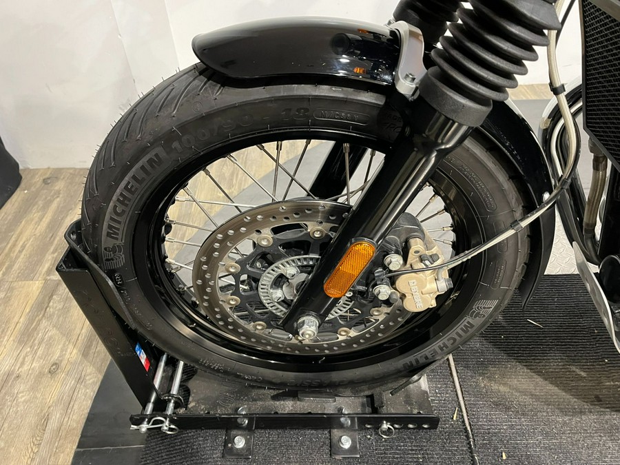 2022 Royal Enfield INT650