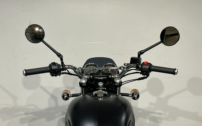 2022 Royal Enfield INT650