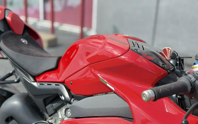 2024 Ducati Panigale V4 S - 11213P