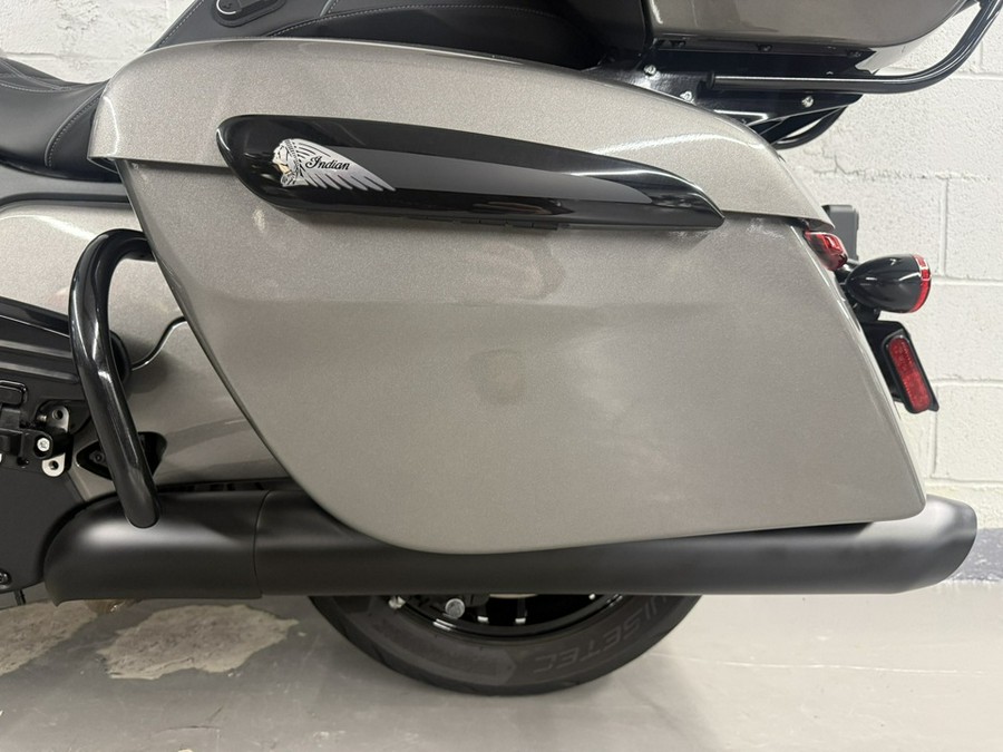2026 Indian PURSUIT DARK HORSE 112 w/PowerBand