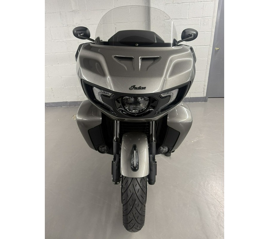 2026 Indian PURSUIT DARK HORSE 112 w/PowerBand