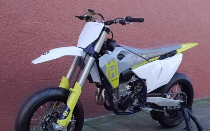 2023 Husqvarna® FS 450