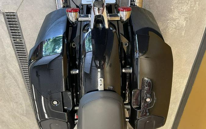 2020 Indian Motorcycle® Chieftain® Elite Thunder Black Vivid Crystal/Wildfire Red Candy