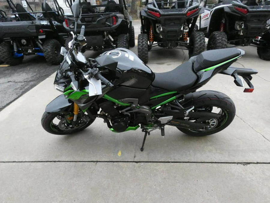 2024 Kawasaki Z900 SE ABS