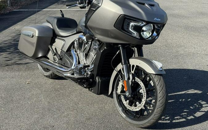 2025 Indian Challenger Heavy Metal Smoke