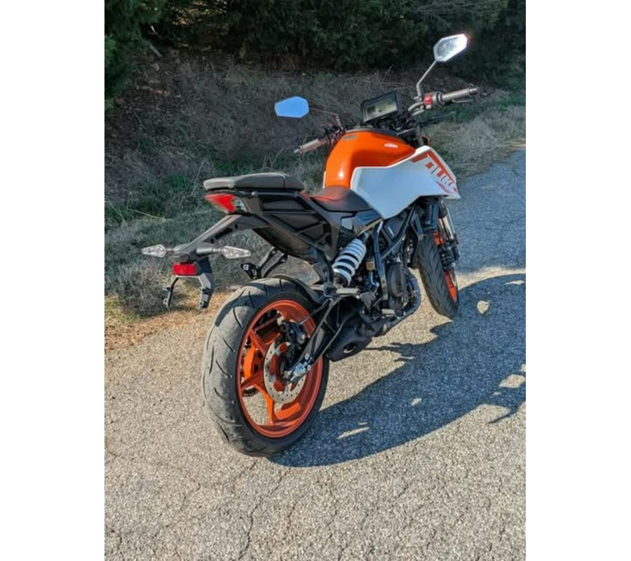 2024 KTM Duke 250