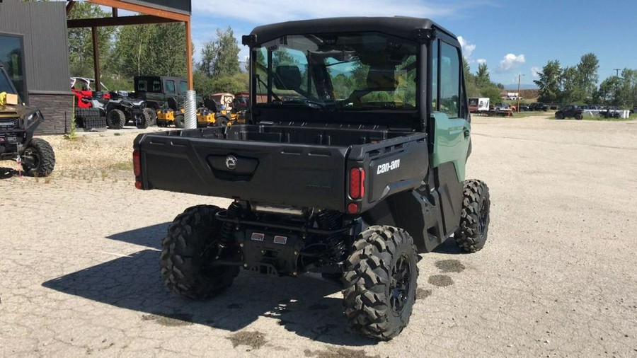 2026 Can-Am® Defender DPS CAB HD10