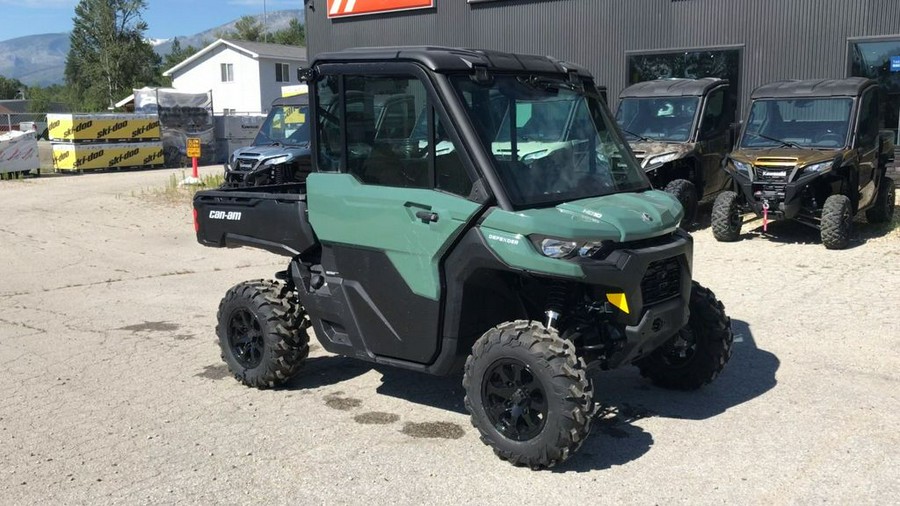 2026 Can-Am® Defender DPS CAB HD10