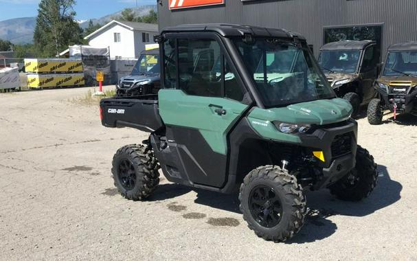 2026 Can-Am® Defender DPS CAB HD10