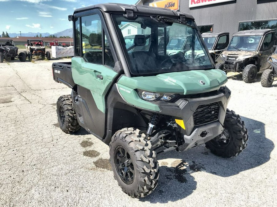 2026 Can-Am® Defender DPS CAB HD10