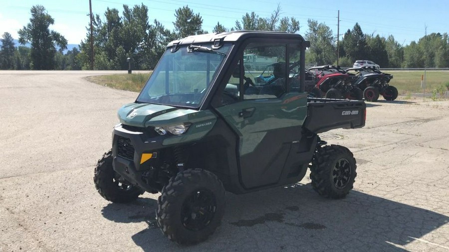 2026 Can-Am® Defender DPS CAB HD10